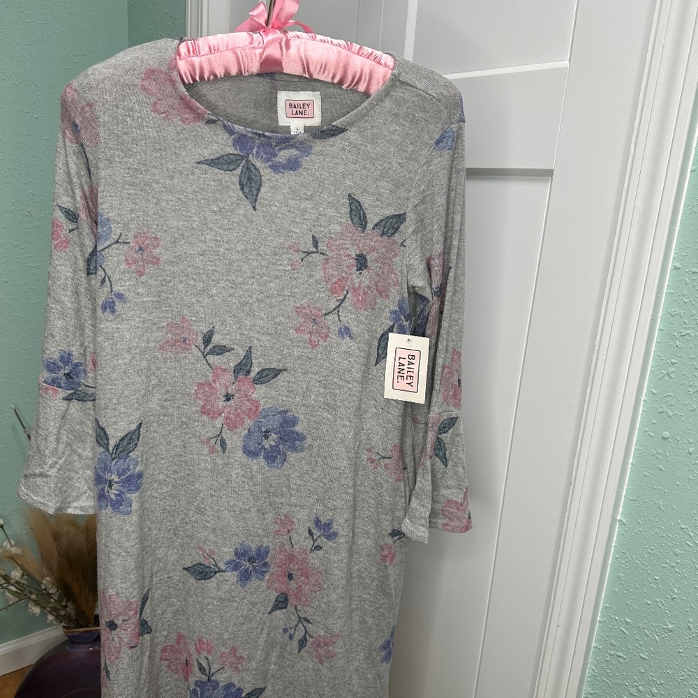 Bailey Lane gray w/ flowers dress NWT Large 12-14